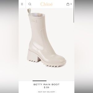 Chloe Betty Rainboots in Nomad Beige. Lightly worn, in good condition